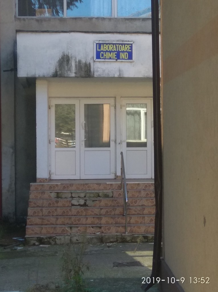 Această imagine are atributul alt gol; numele fișierului este 22.10.2020-ateliere10.jpg