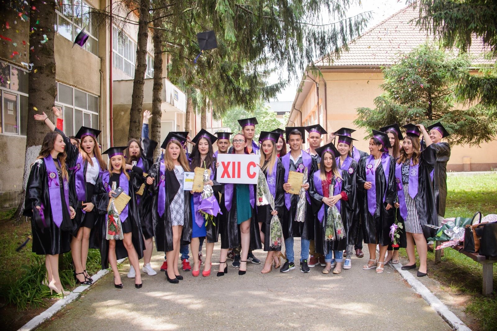 22.04.2021 LTO27 Absolvenți